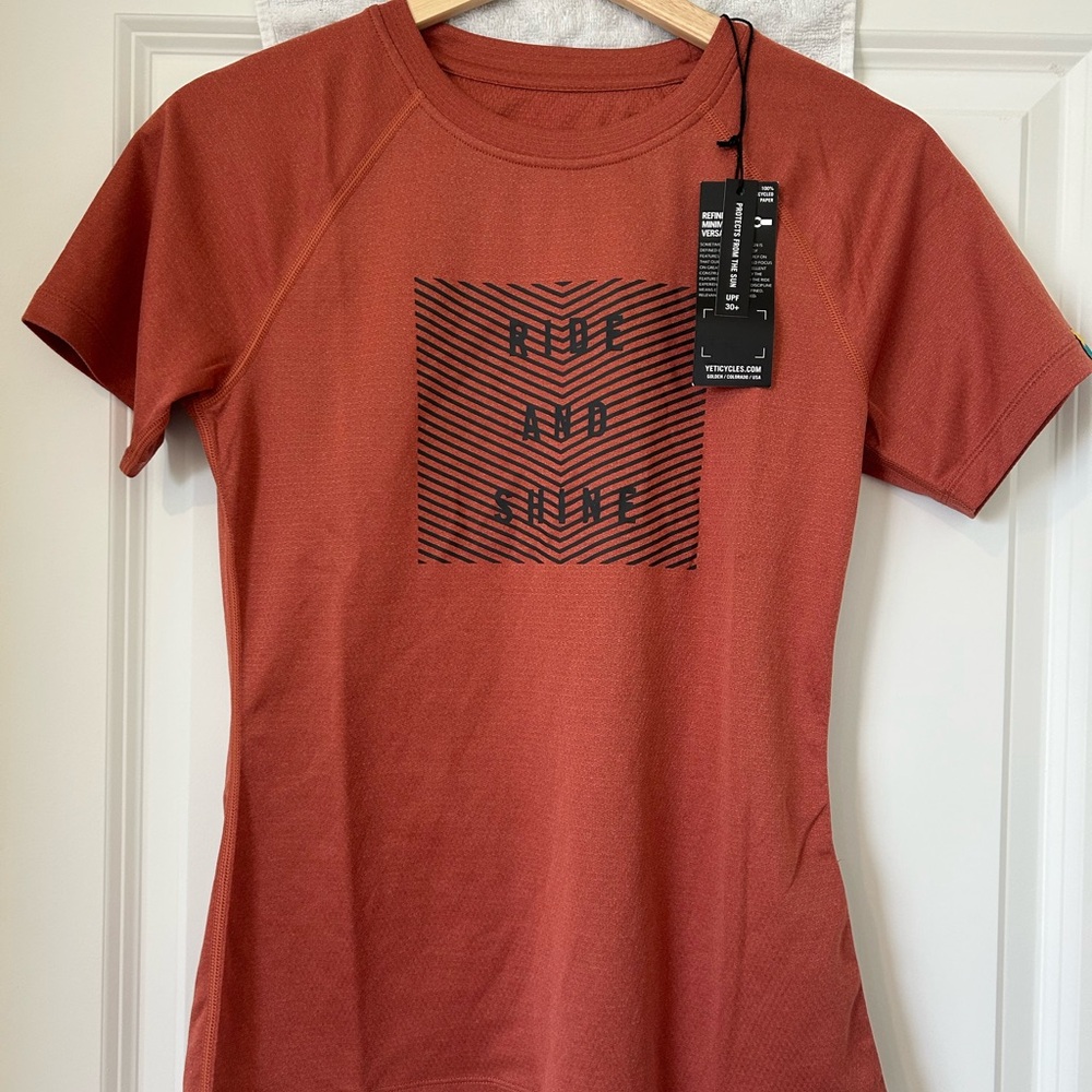 Yeti Cycles Women's Rust Jersey